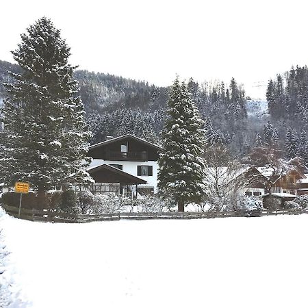 Oberwössen Geraeumiges Domizil Mit Bergblick Und Sauna מראה חיצוני תמונה